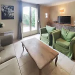 2 Bedroom Amazing In Saint-laurent-de-la-ca *